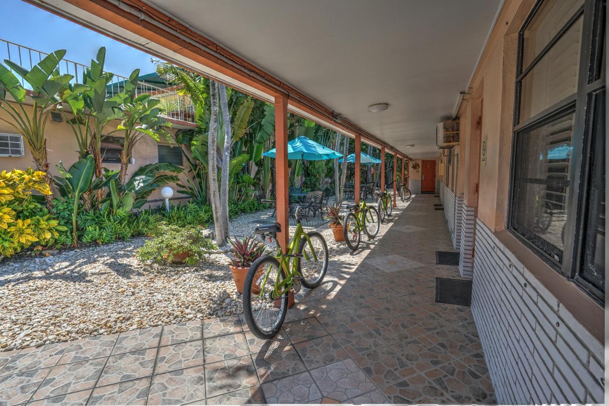 Sea Garden By The Sea Hotell Lauderdale-by-the-Sea Exteriör bild